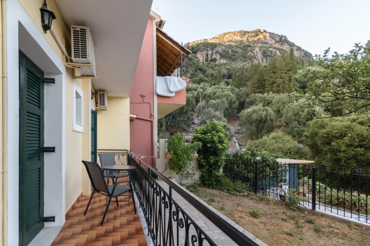 Balis Apartments Палеокастрица Екстериор снимка