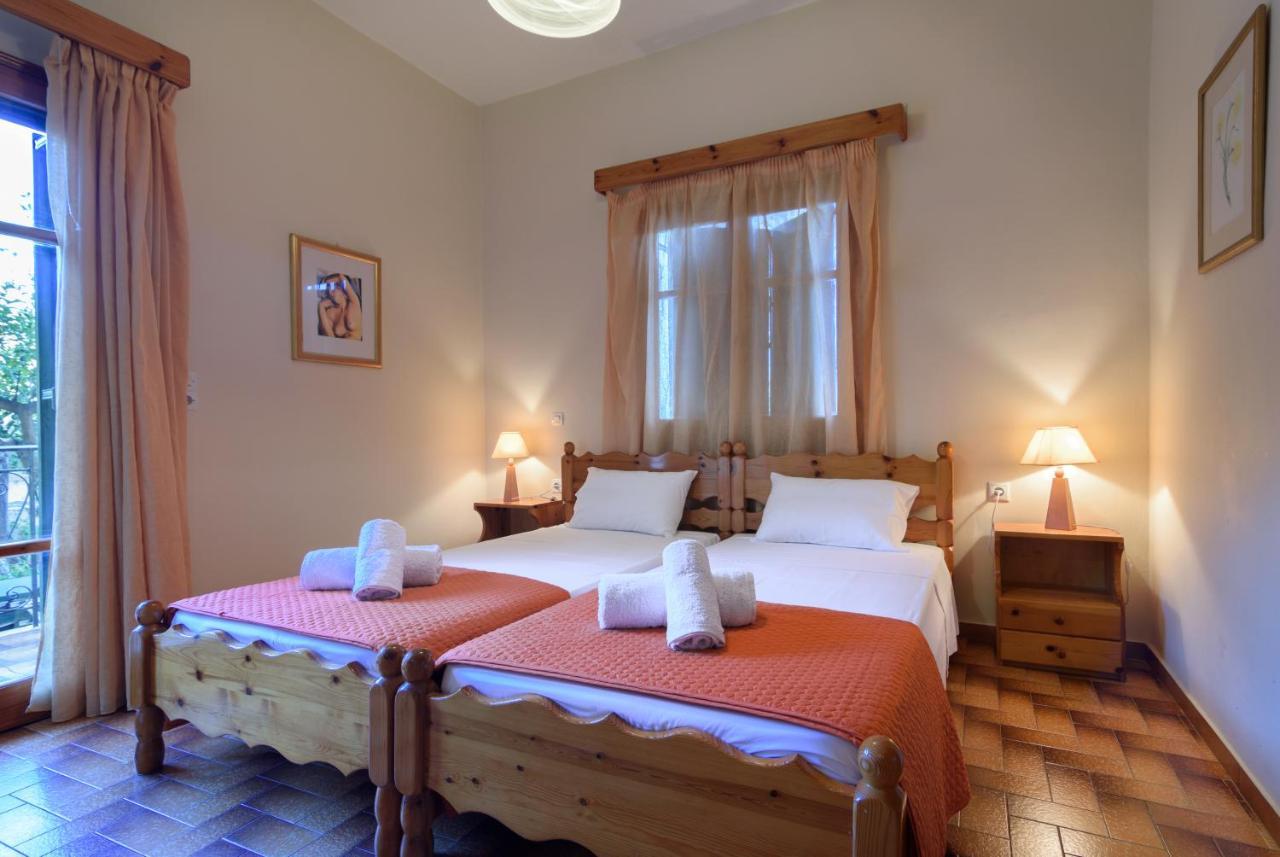Balis Apartments Палеокастрица Екстериор снимка