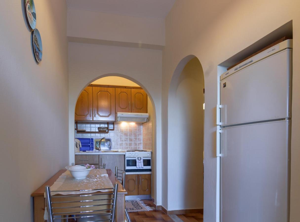Balis Apartments Палеокастрица Екстериор снимка