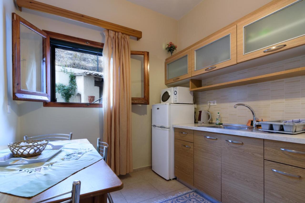 Balis Apartments Палеокастрица Екстериор снимка